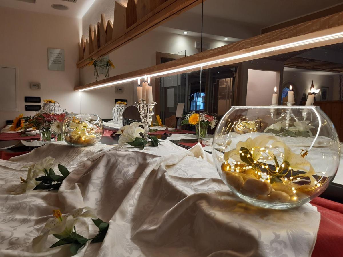 Hotel El Pilon Pozza di Fassa Eksteriør billede
