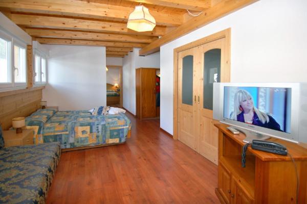 Hotel El Pilon Pozza di Fassa Eksteriør billede