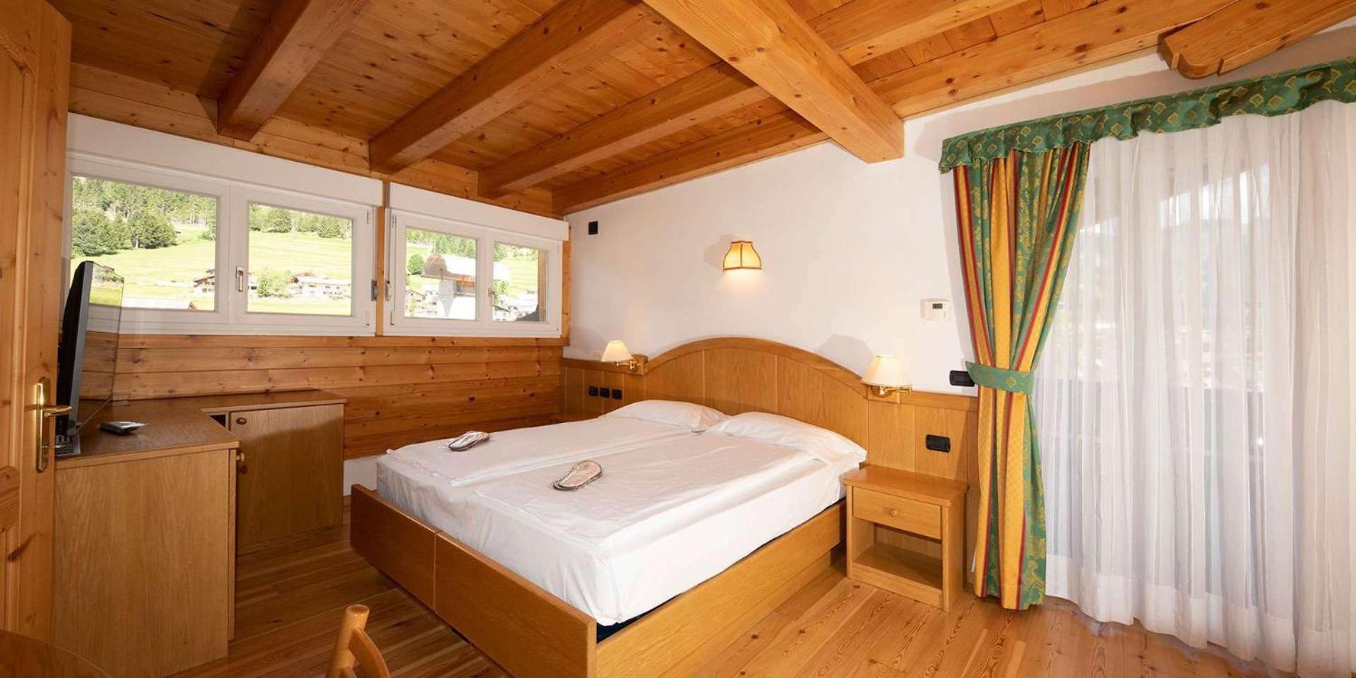 Hotel El Pilon Pozza di Fassa Eksteriør billede