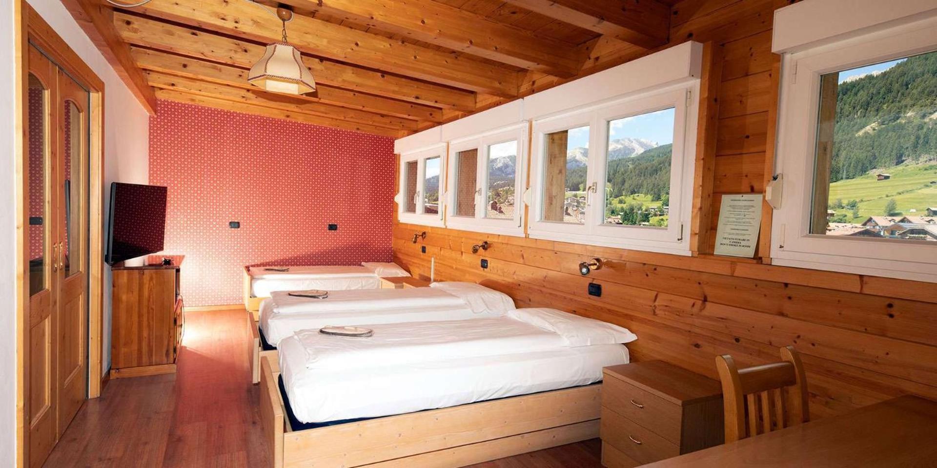 Hotel El Pilon Pozza di Fassa Eksteriør billede